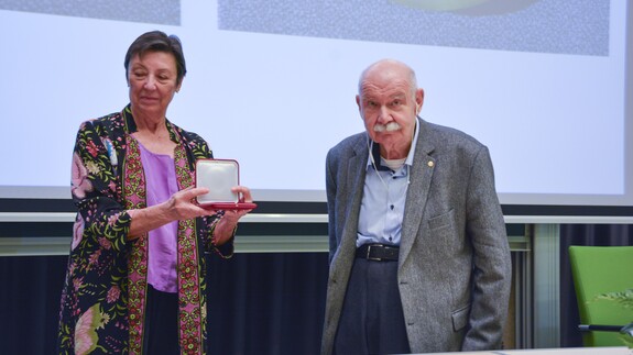 Professor Stanisław Woronowicz honored with the Wigner Medal