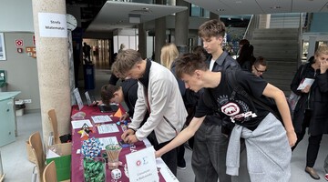 Spotkanie z Maturzystami 2025 – stoisko Wydziału Matematyki 