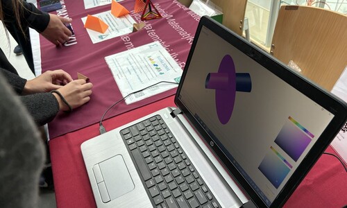 Spotkanie z Maturzystami 2025 – stoisko Wydziału Matematyki 