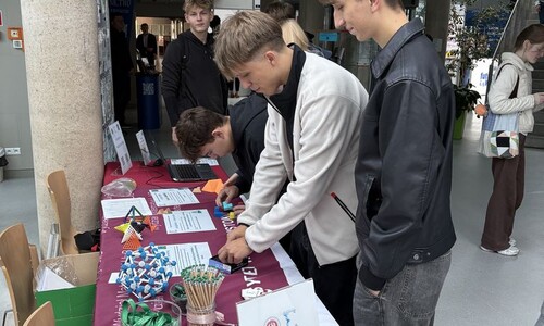 Spotkanie z Maturzystami 2025 – stoisko Wydziału Matematyki 