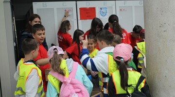 Piknik Klub&oacute;w Młodego Odkrywcy na Uniwersytecie w Białymstoku podczas Podlaskiego Festiwalu Nauki i Sztuki 