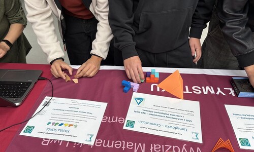 Spotkanie z Maturzystami 2025 – stoisko Wydziału Matematyki 
