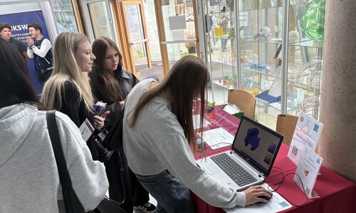 Spotkanie z Maturzystami 2025 – stoisko Wydziału Matematyki 