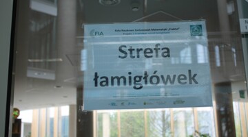 Piknik Klub&oacute;w Młodego Odkrywcy na Uniwersytecie w Białymstoku podczas Podlaskiego Festiwalu Nauki i Sztuki 